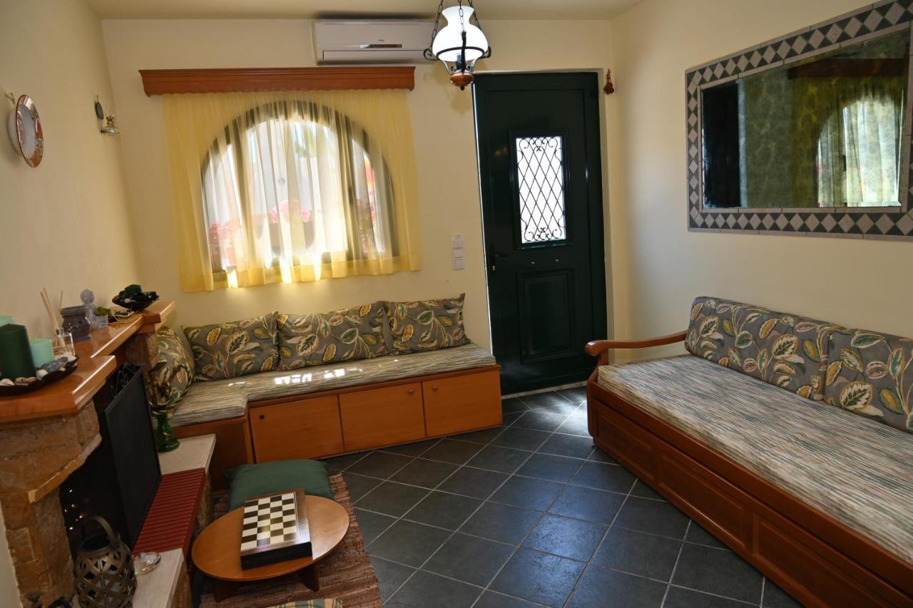 Anthias Beach Home อาร์คานเยโลส ภายนอก รูปภาพ