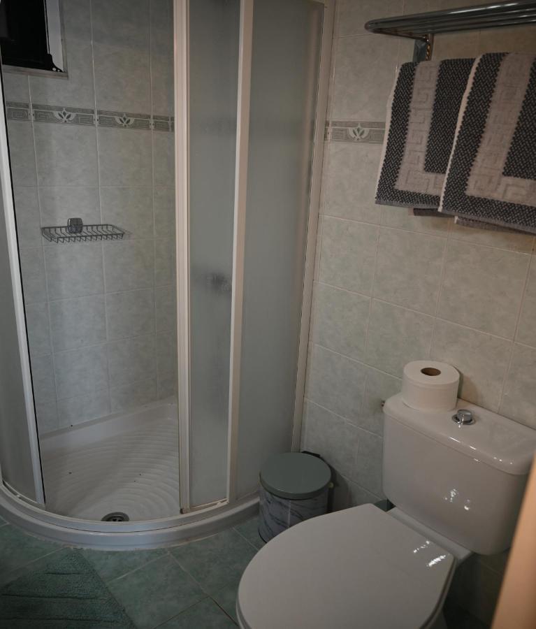 Anthias Beach Home อาร์คานเยโลส ภายนอก รูปภาพ