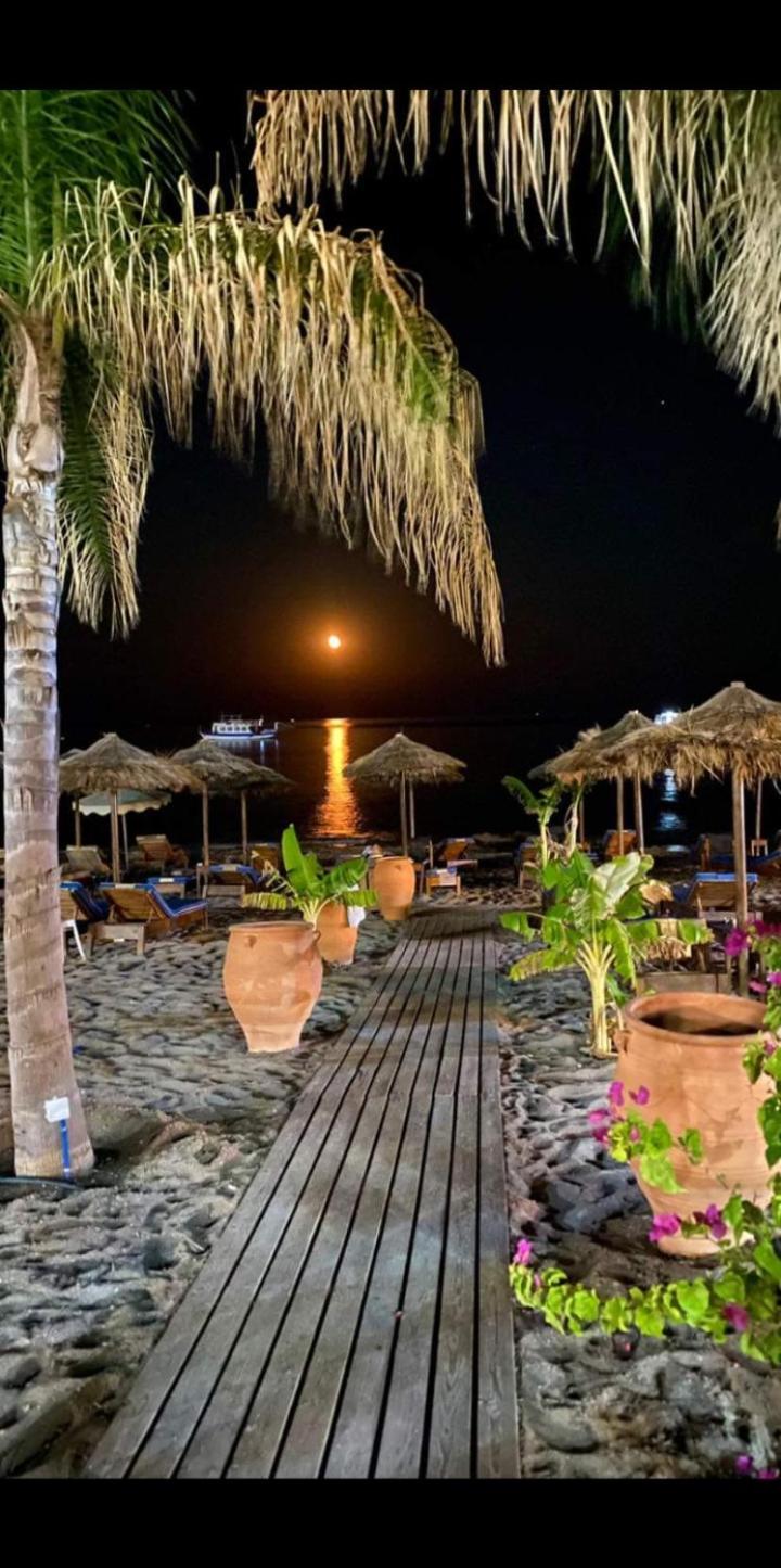 Anthias Beach Home อาร์คานเยโลส ภายนอก รูปภาพ